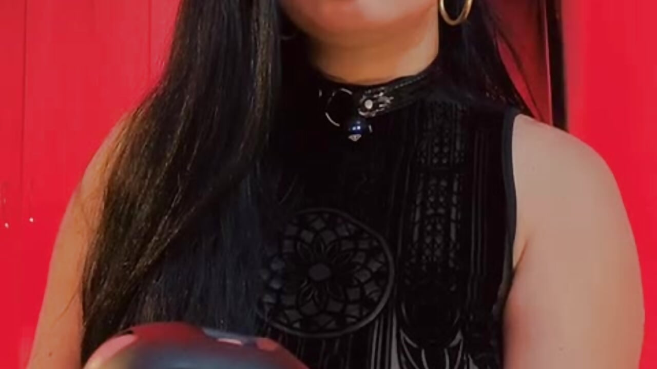 My key, your punishment. Loctober only starts when you pay - video by Dannia_danne cam model