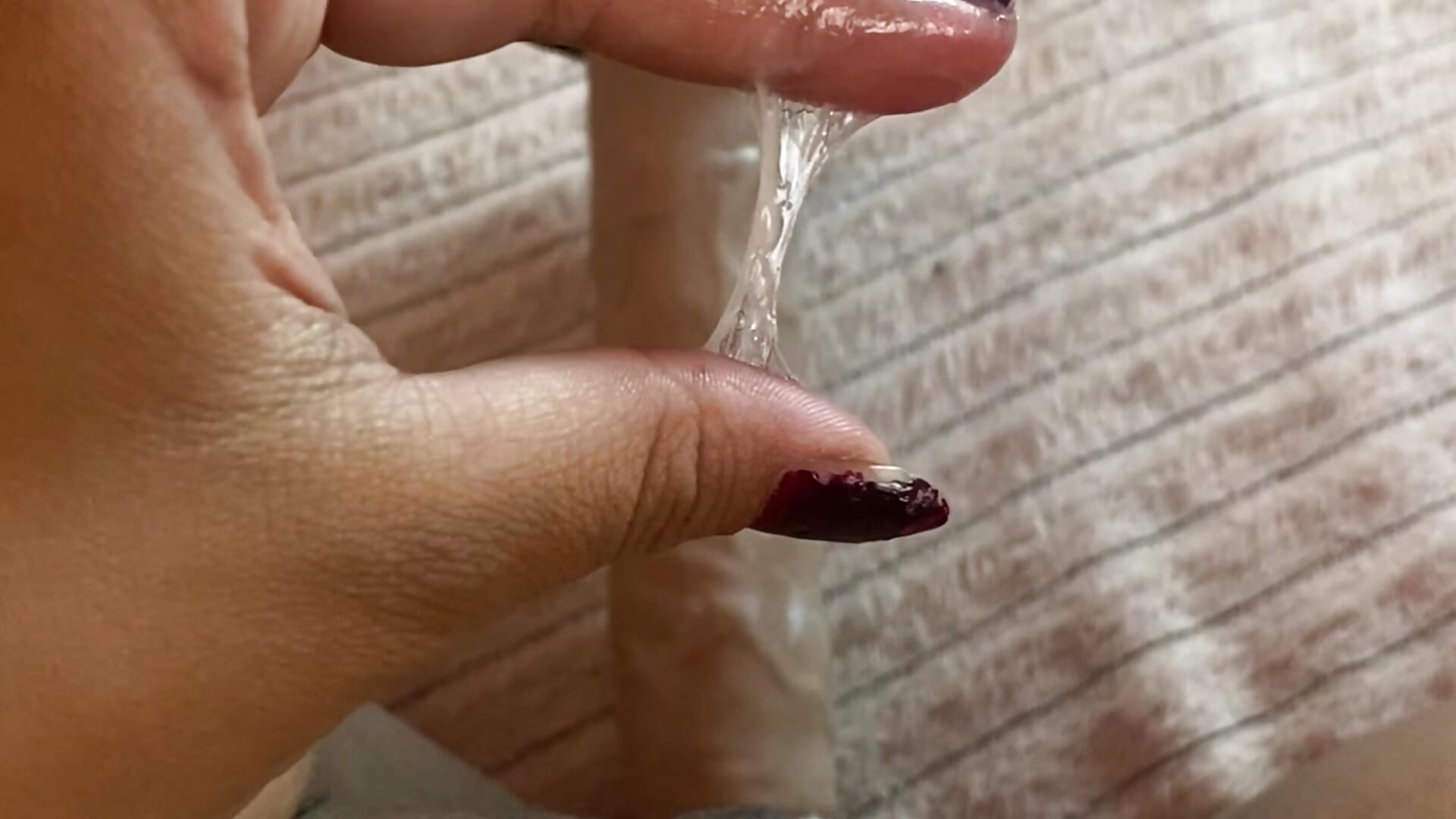 Suck my fingers☺️ - video by Aisha_poweer cam model