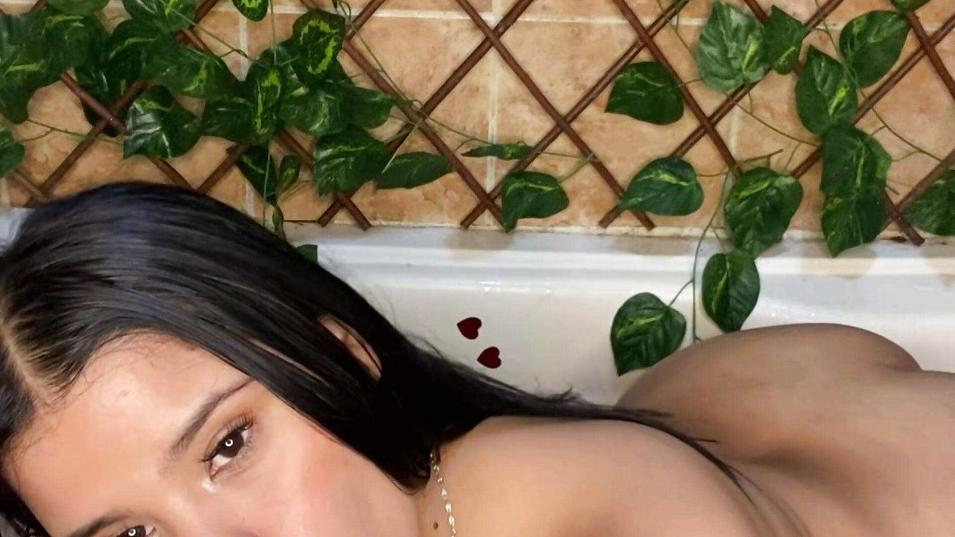HOT IN THE BATHROOM FOR YOU🤭 - video by Aisha_poweer cam model