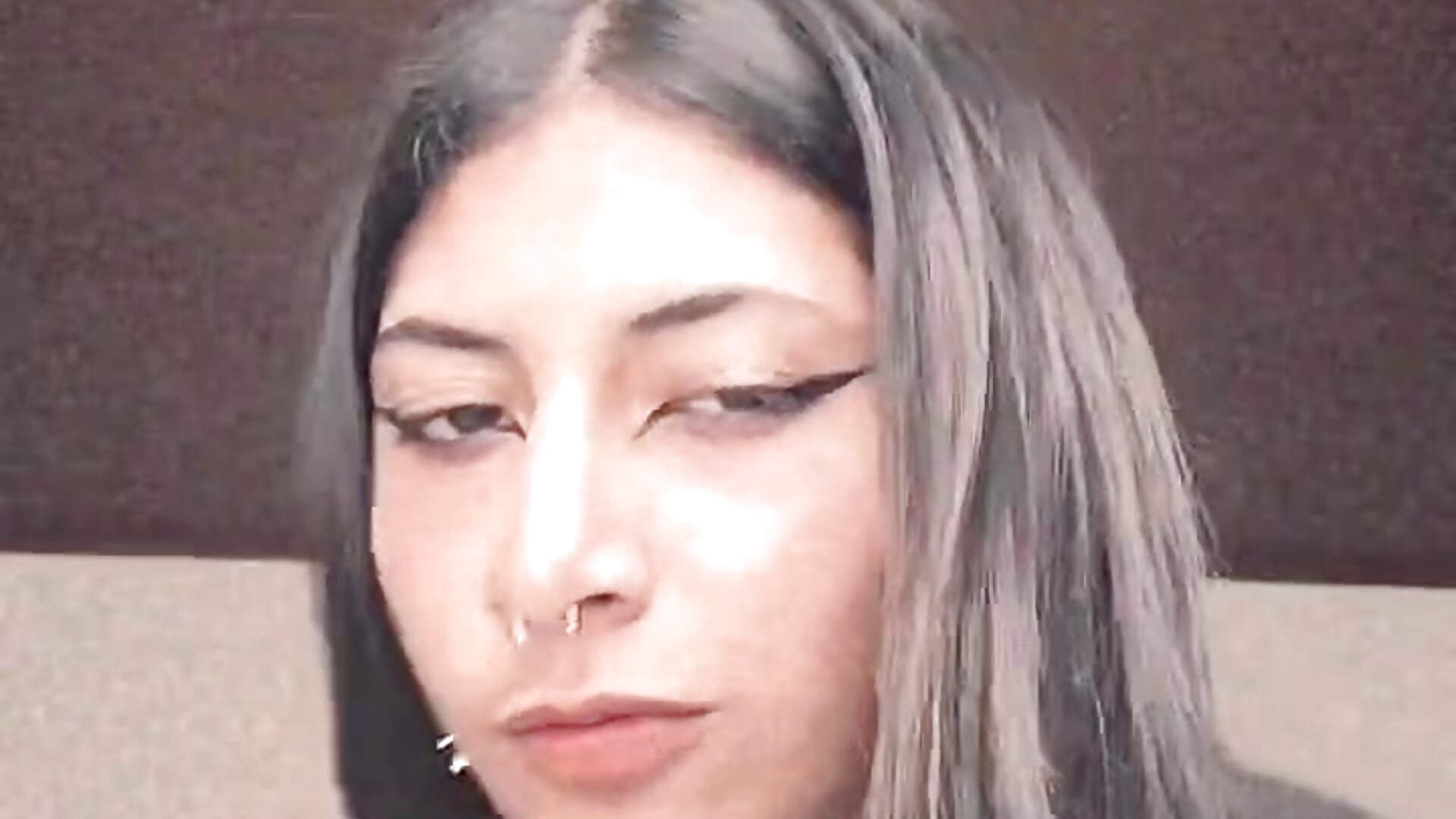 😏😏 - video oleh model kamera RavenGloomy