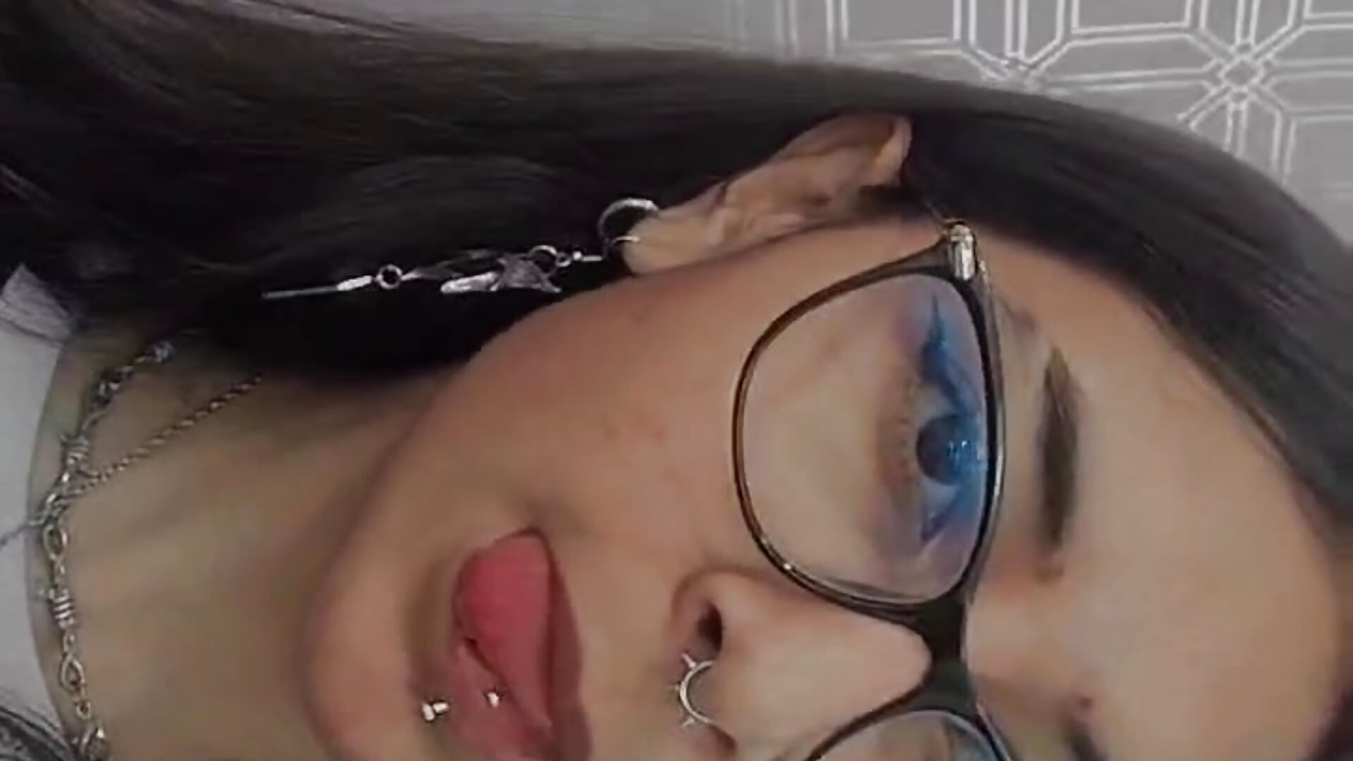 🥰🥰 - video oleh model kamera RavenGloomy