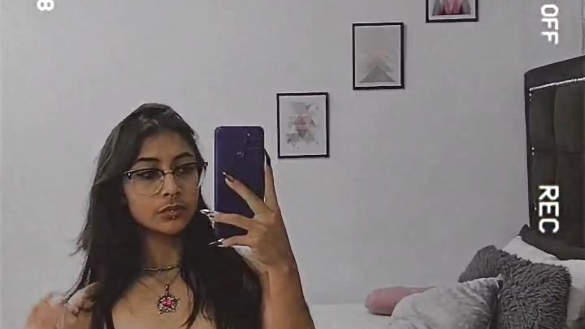 😈😈 - video oleh model kamera RavenGloomy