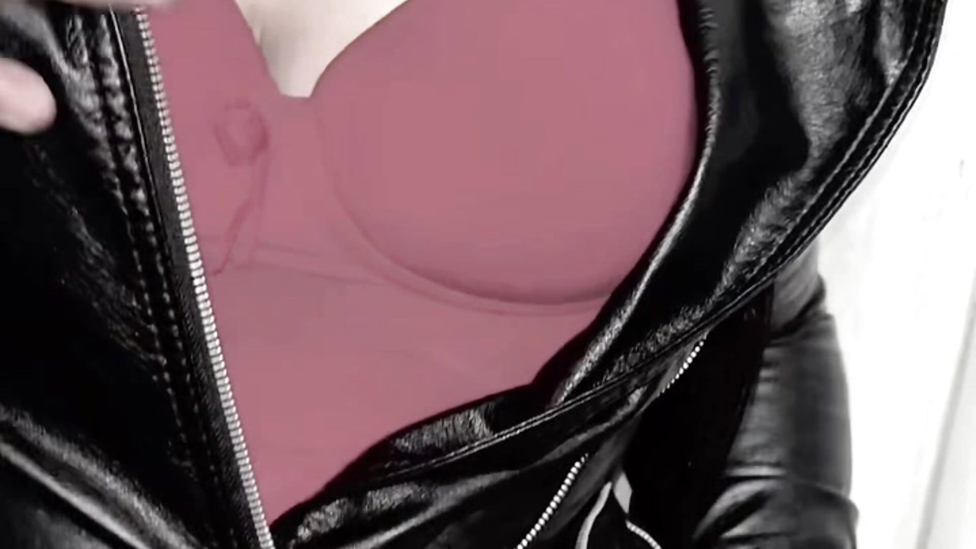 d5a4738b7212469d8ee1363e1400861f - video od modelky/modela kelly_greys