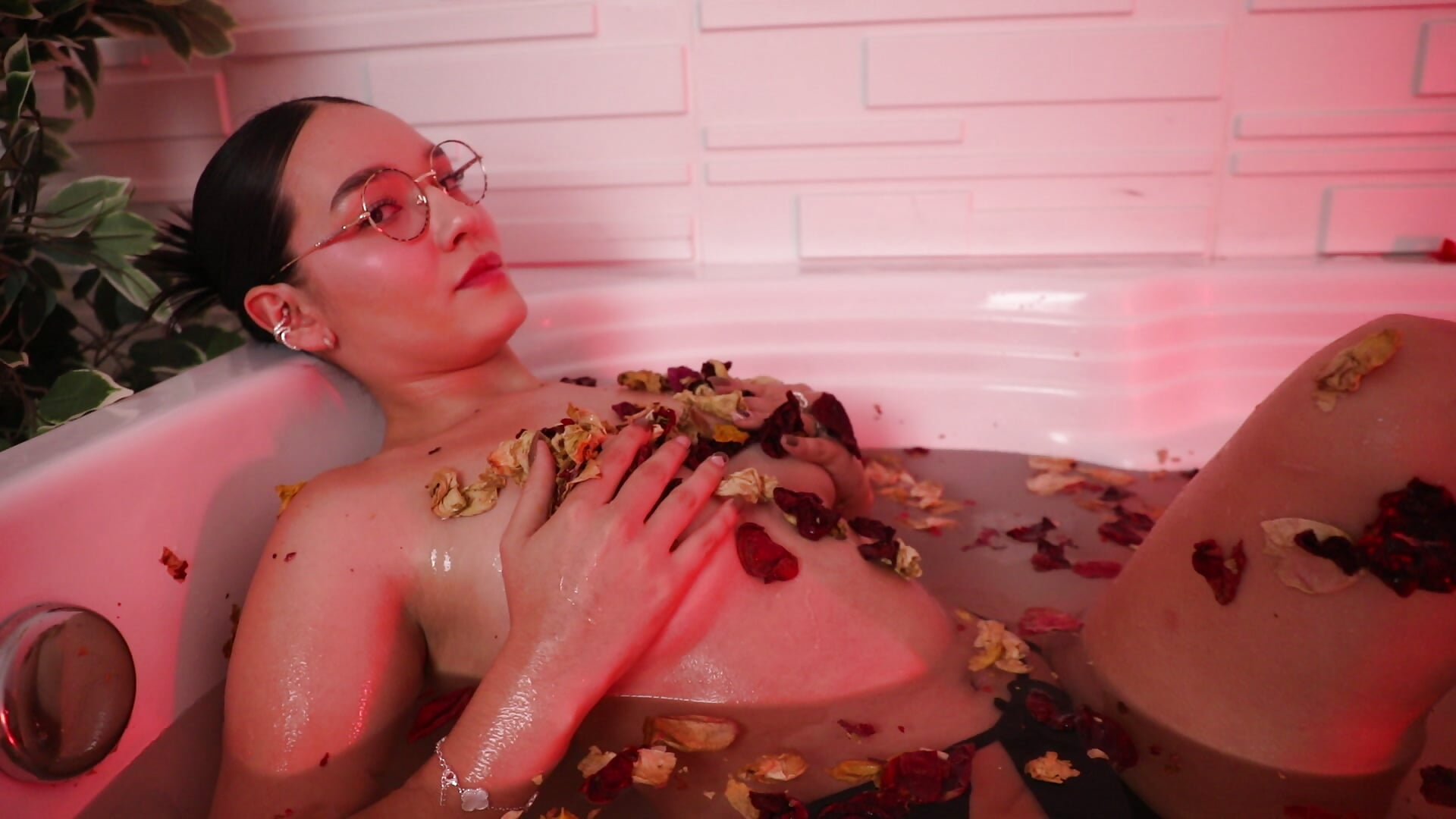 🌹 We are going to celebrate the 10000🌹 this September 19🌹 - video by AuroraEvanss cam model