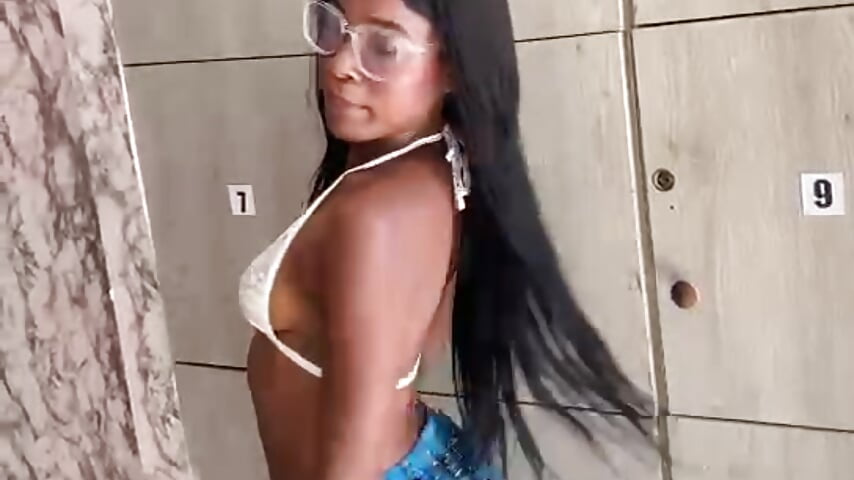 Your ebony girl is online to make you cum in her pussy ✨🍑🔥 - video by SASHA_BROWNIE__ cam model