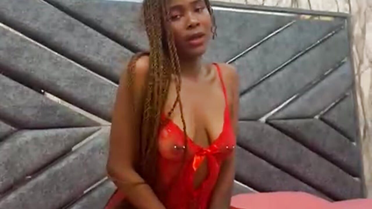 I’m trying to behave… but the things I want to do with you would ruin that instantly. 😈🍑 - video oleh model kamera SASHA_BROWNIE__