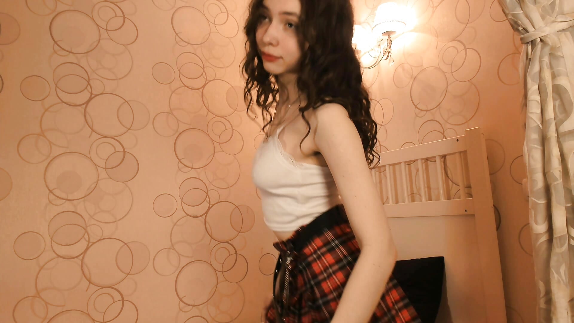 Cute moves - video by BreckHeart cam model