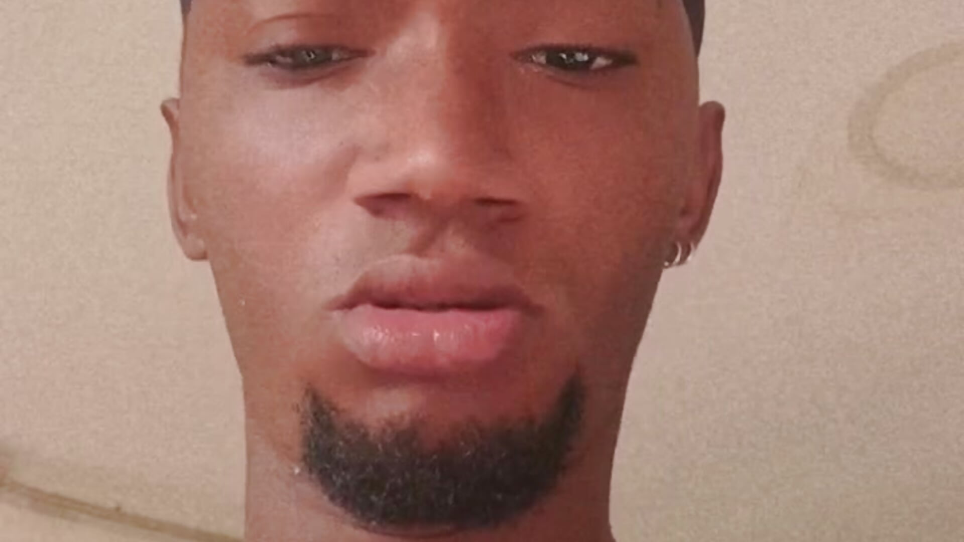 House - video by Jhoan_Simply cam model