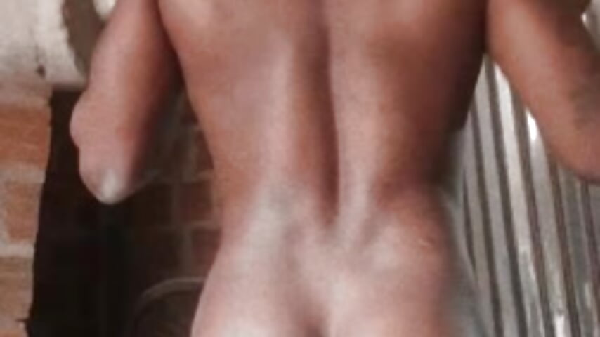 Ass and muscle - video by Jhoan_Simply cam model