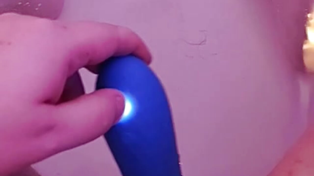 tub play - vídeo de la modelo de cam darkheart00377