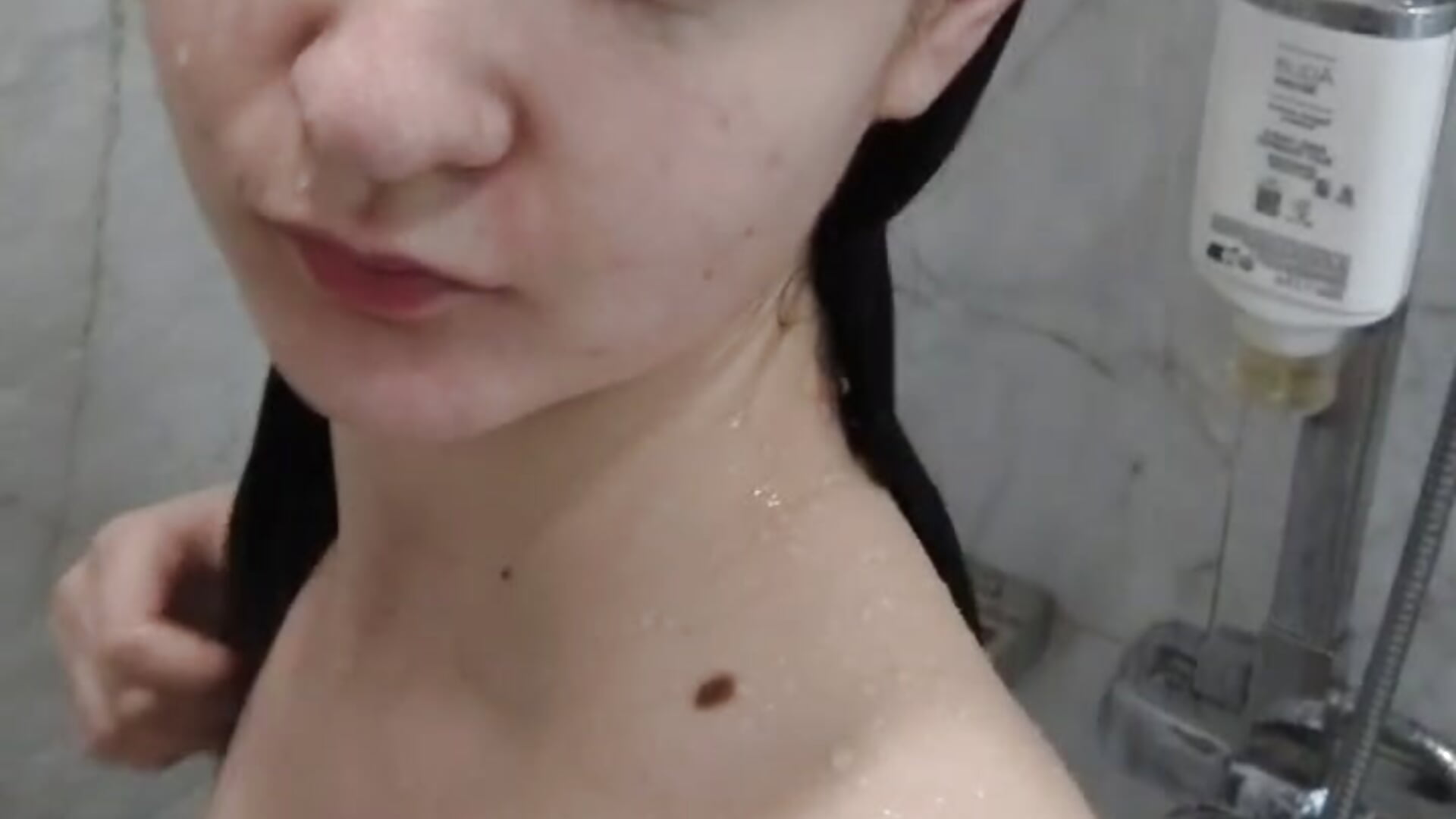 shower time - video av BerryDiva cam model