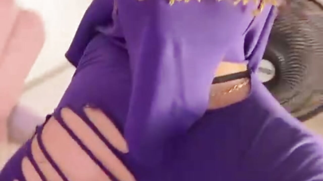 I'm not addicted to cameras... just the pleasure of being looked at 😘 - halabi_saha 캠 모델의 동영상