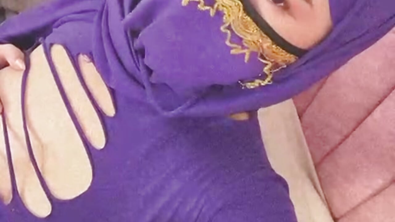 You send, I obey ... if you pay well 😏 - halabi_saha 캠 모델의 동영상