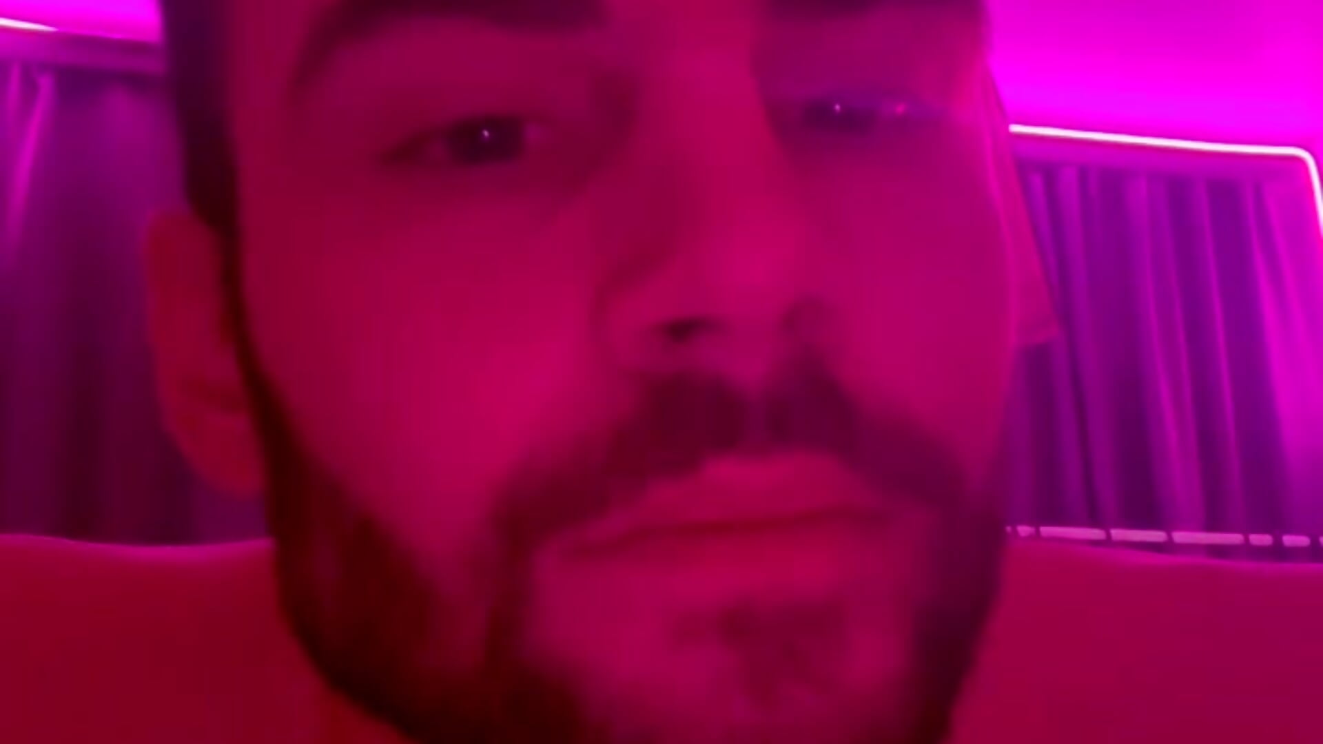 im here - vidéo du modèle de showcams bigboiironny