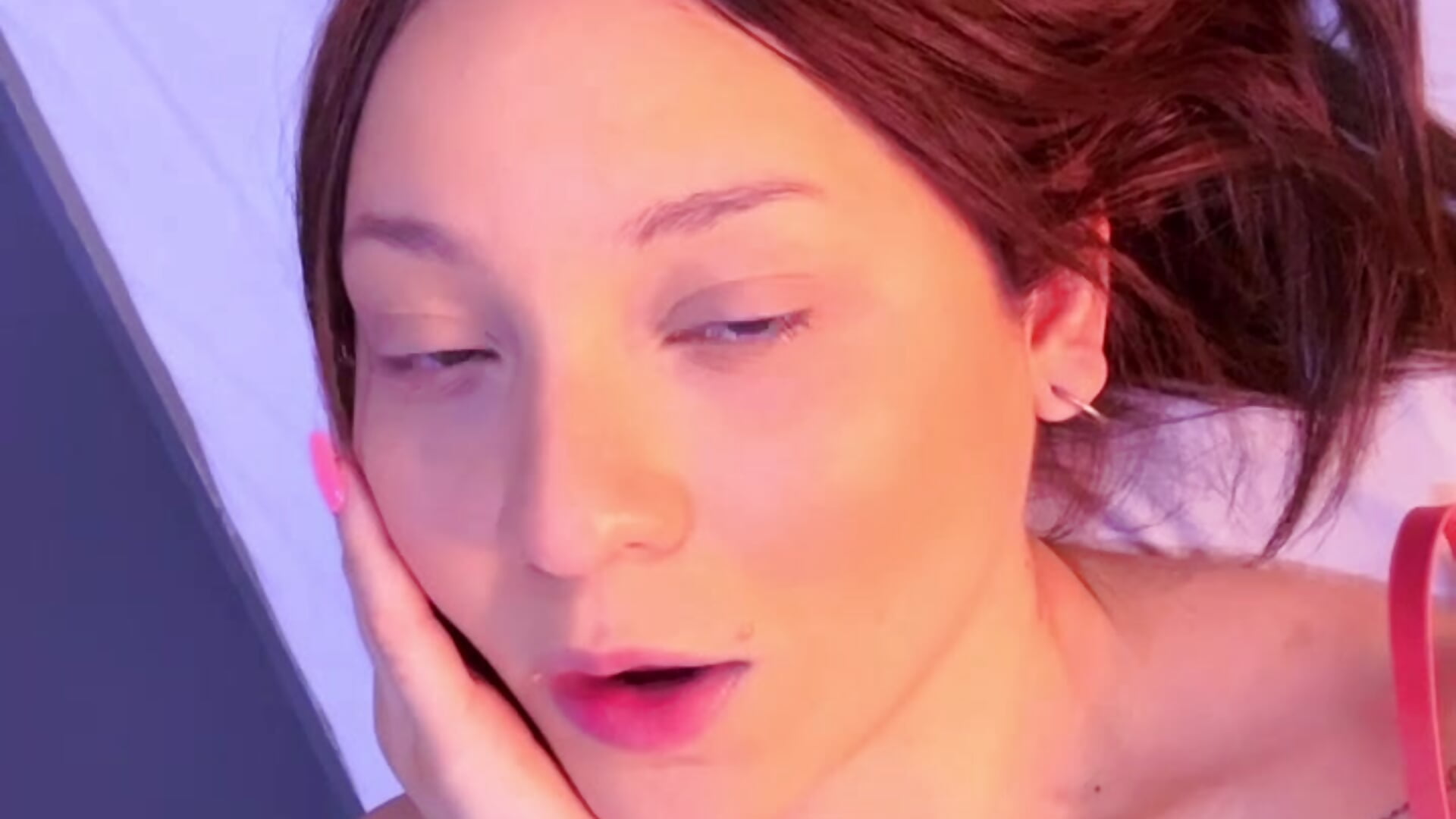 Hi love🩷 - video oleh model kamera yourlilsecreet