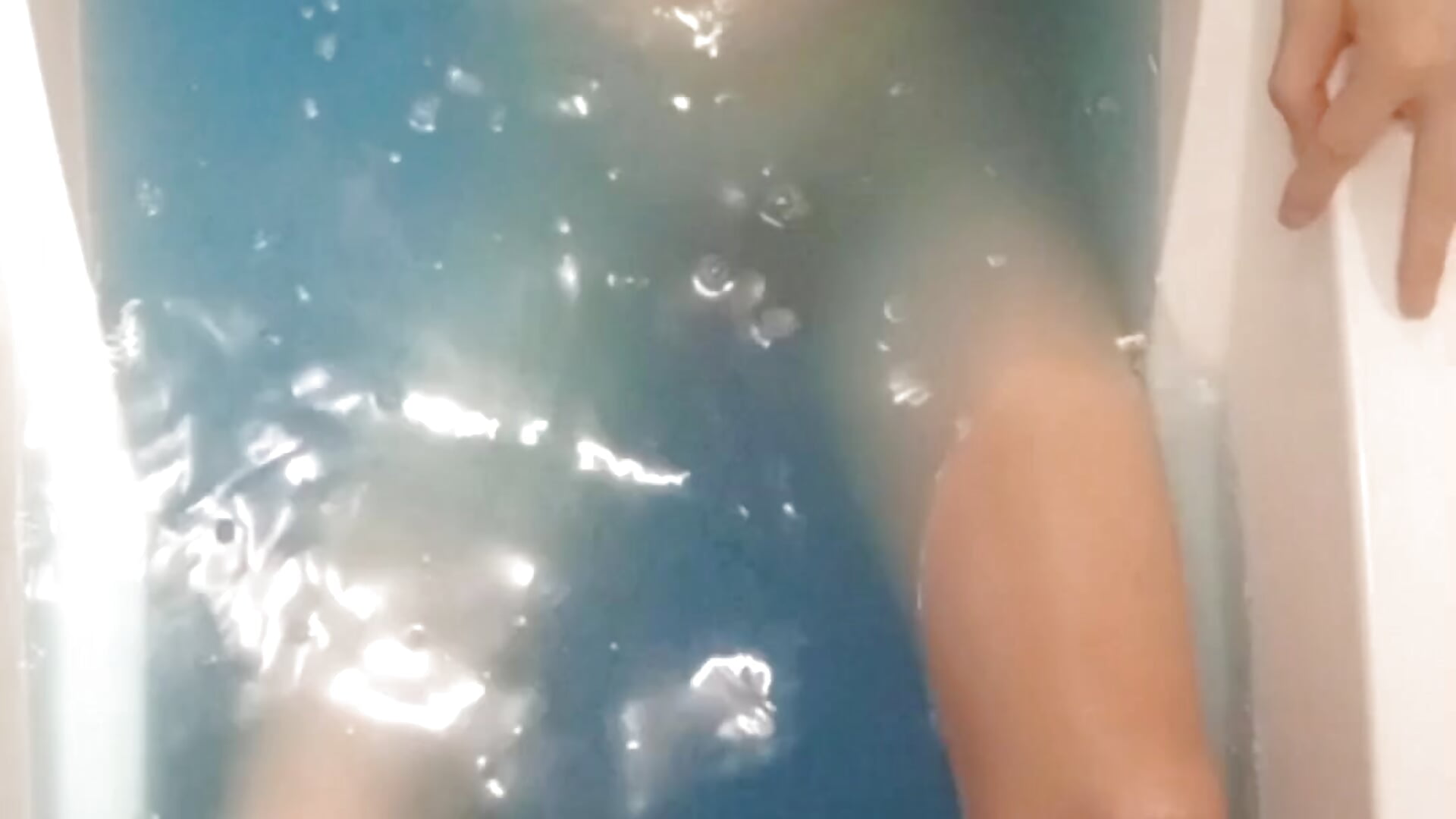 In the bathtub (no cum)🛁/욕조에서 🛁 - فيديو من icejuljulju موديل الكام