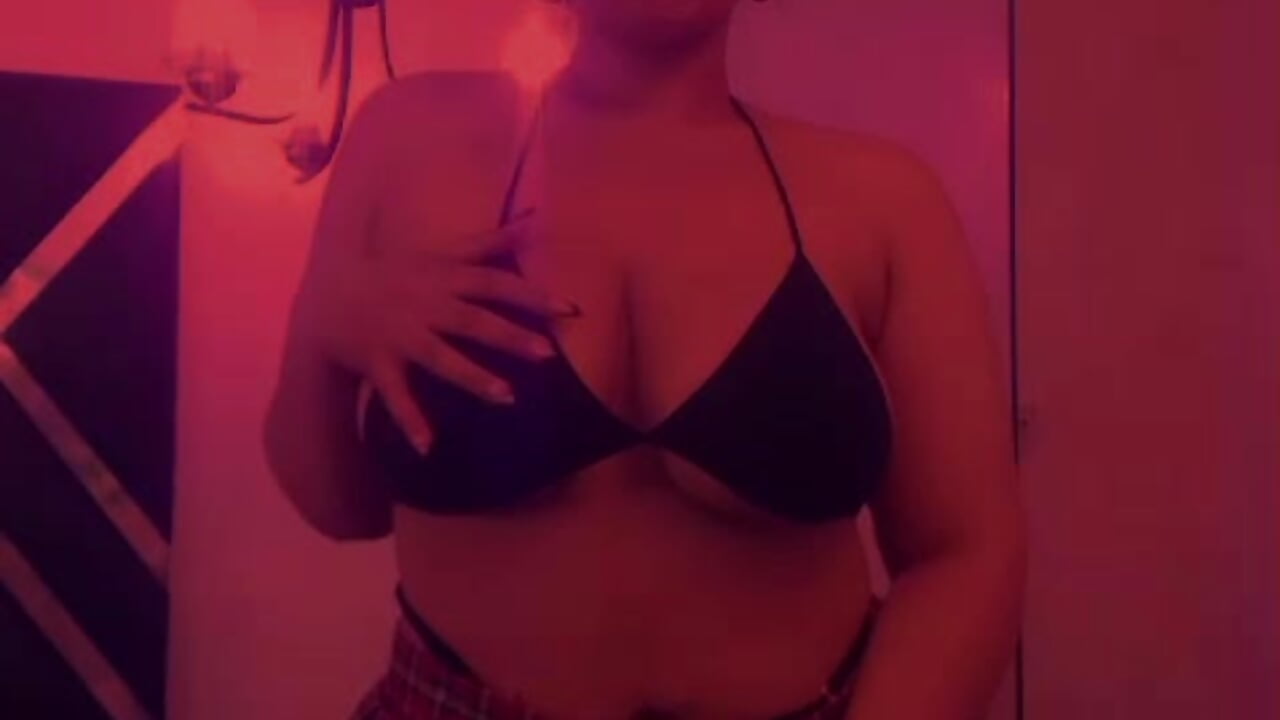 little devil 😈 - video by ivonne_diaz1 cam model