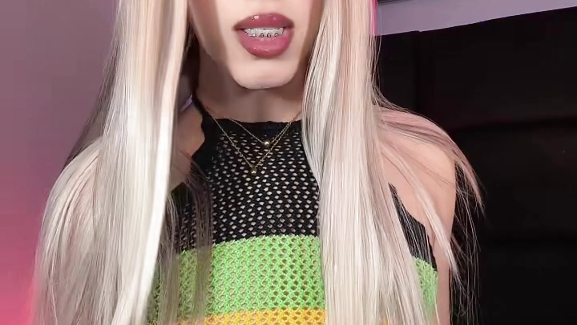🌝 — filmik Baby-Isa, modela(-lki) na kamerkach
