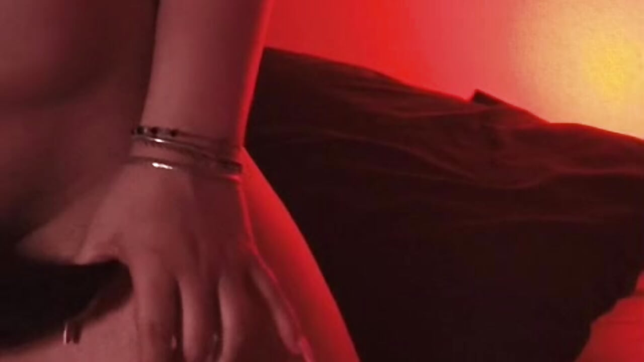 Discover more 😈 - video by catleya_noire cam model