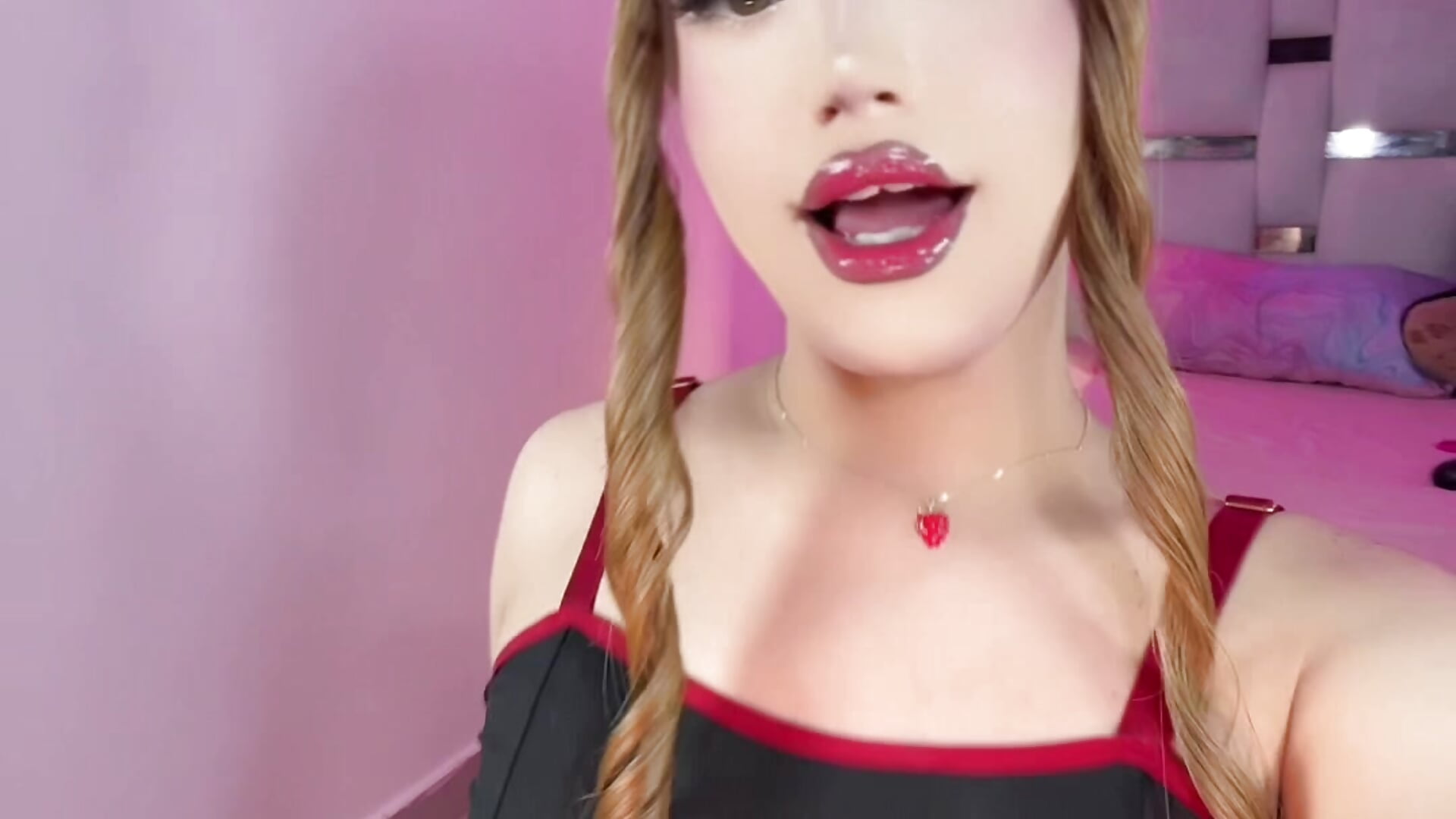 💗🫦 - video by Sunny_Gill cam model