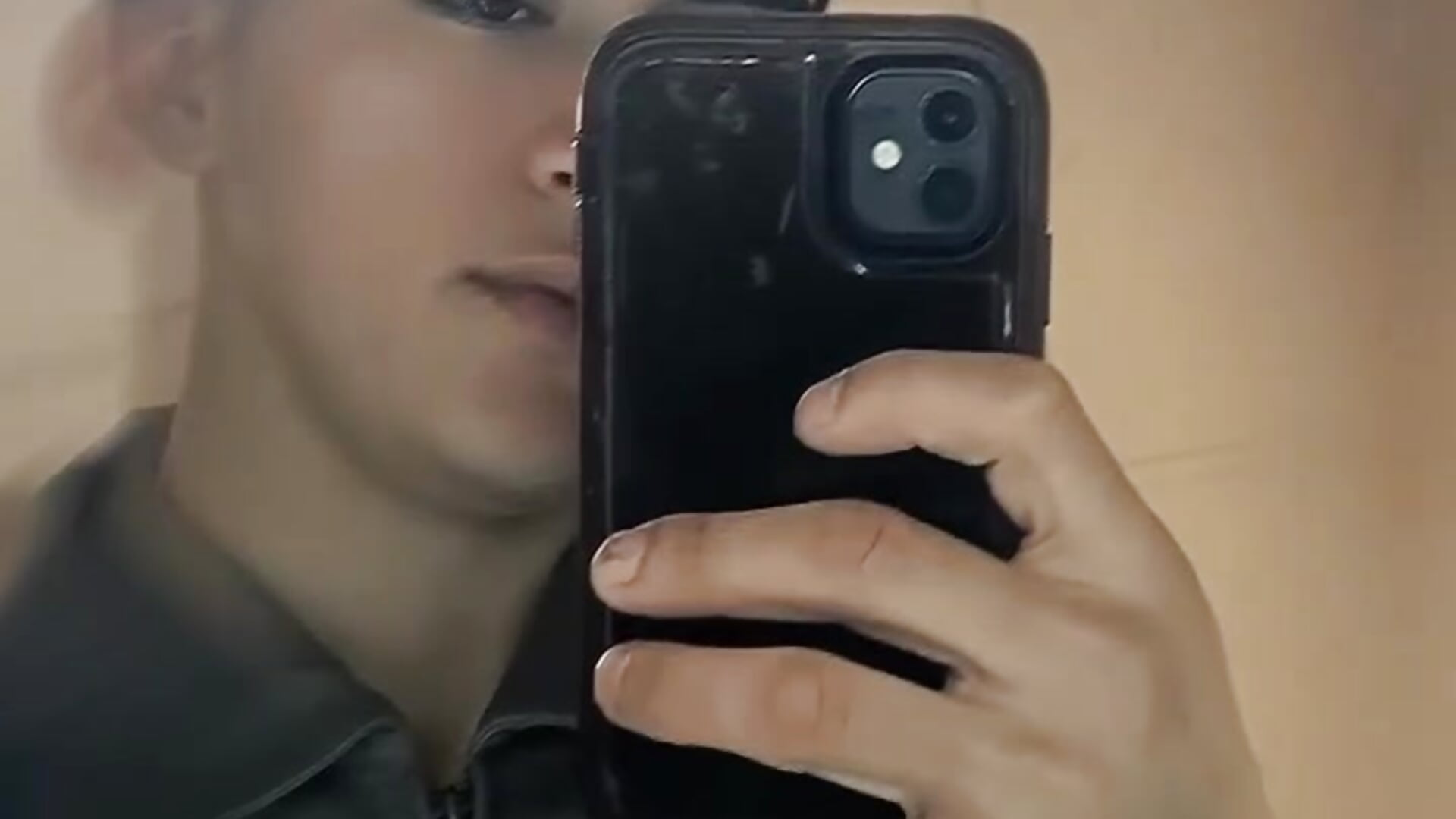 segment_video_1 - فيديو من BadboyXXXMZ موديل الكام