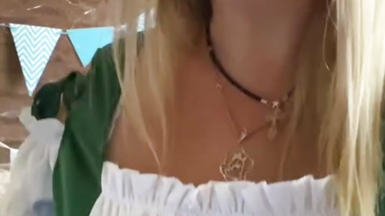 octumberg - βίντεο μοντέλου NikaSkylink