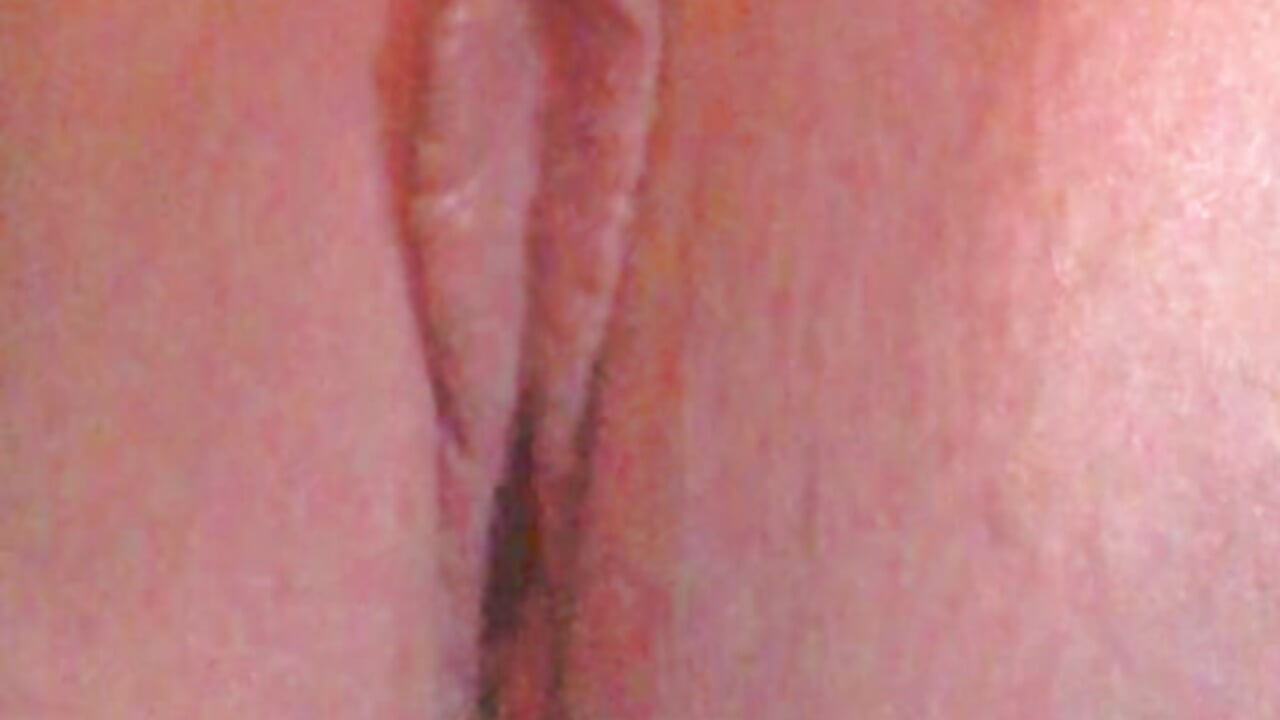 Rubbing that bean - video by 33Stella cam model