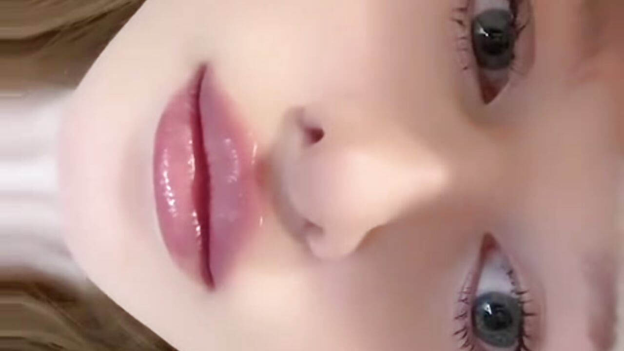 🥲 - Vídeo de LuxXAngel, modelo de vídeos