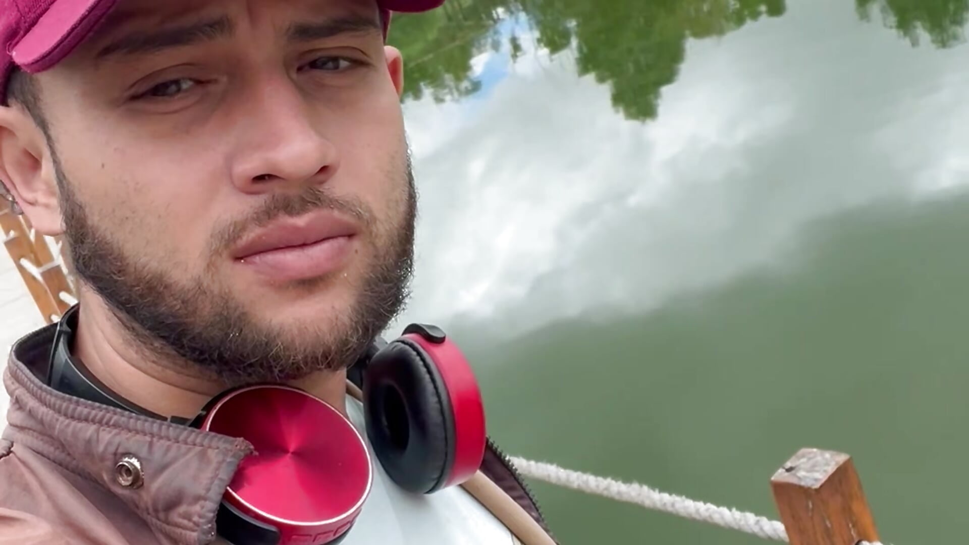 Hello fenix－カメラキャストのWalter-Docの動画