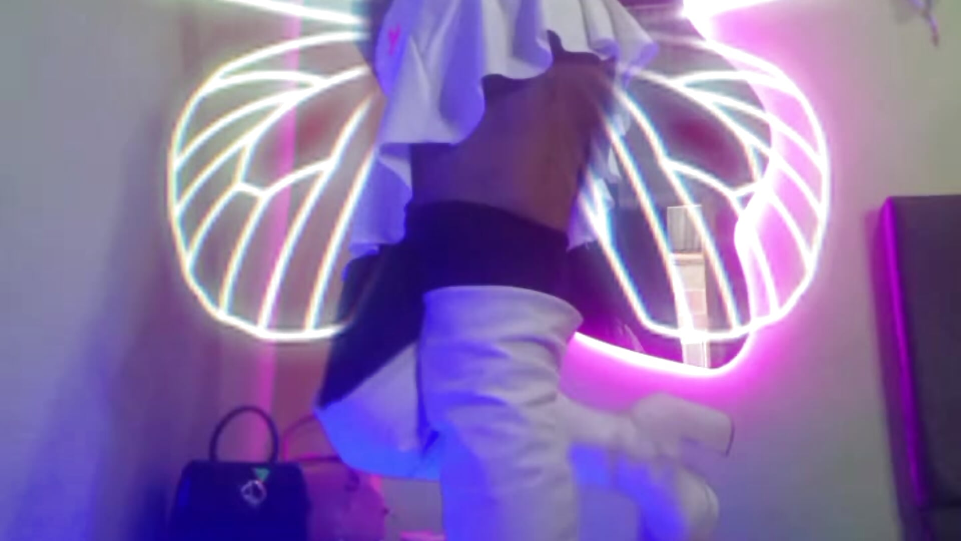 1000022229 - video by Trans-colombia cam model