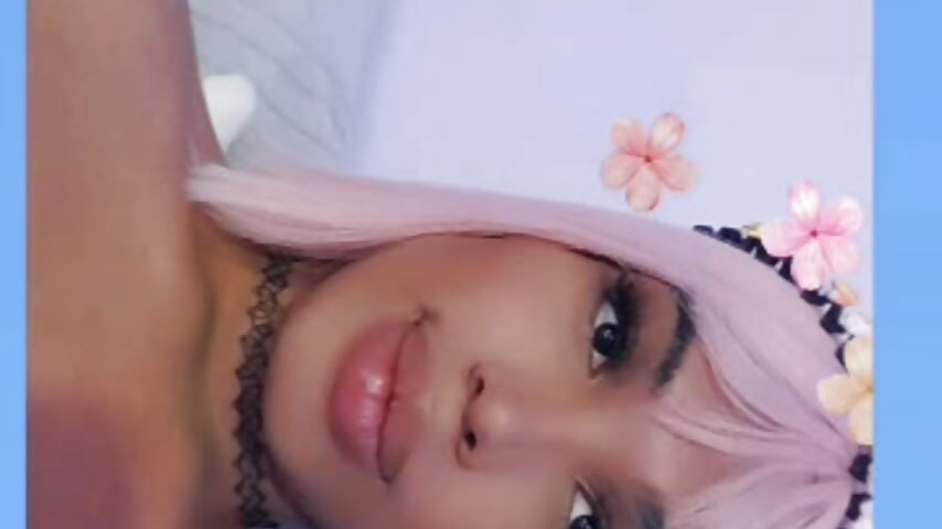 kiss💋💋 - video van Aishasexy18 cam-model