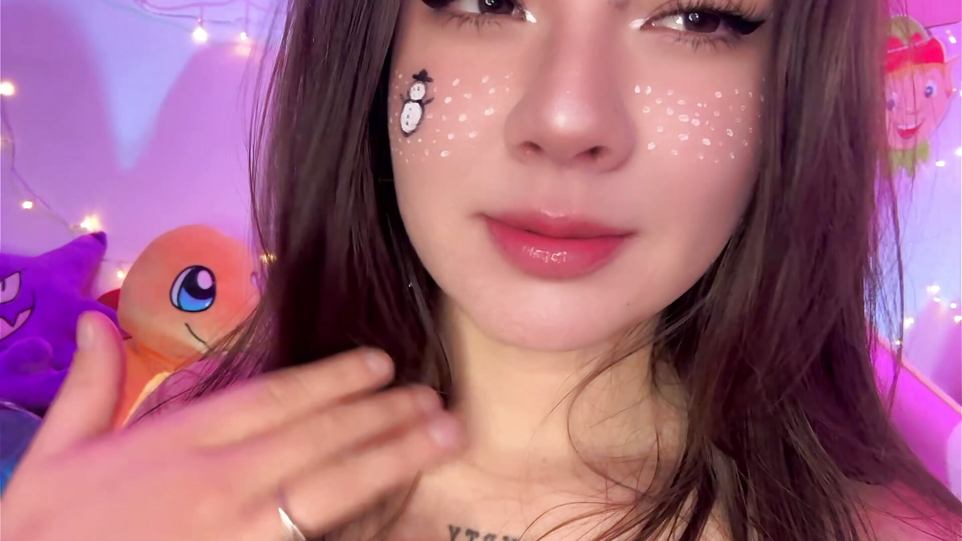 Kiss me love 💕 - video by Stepha_babe cam model