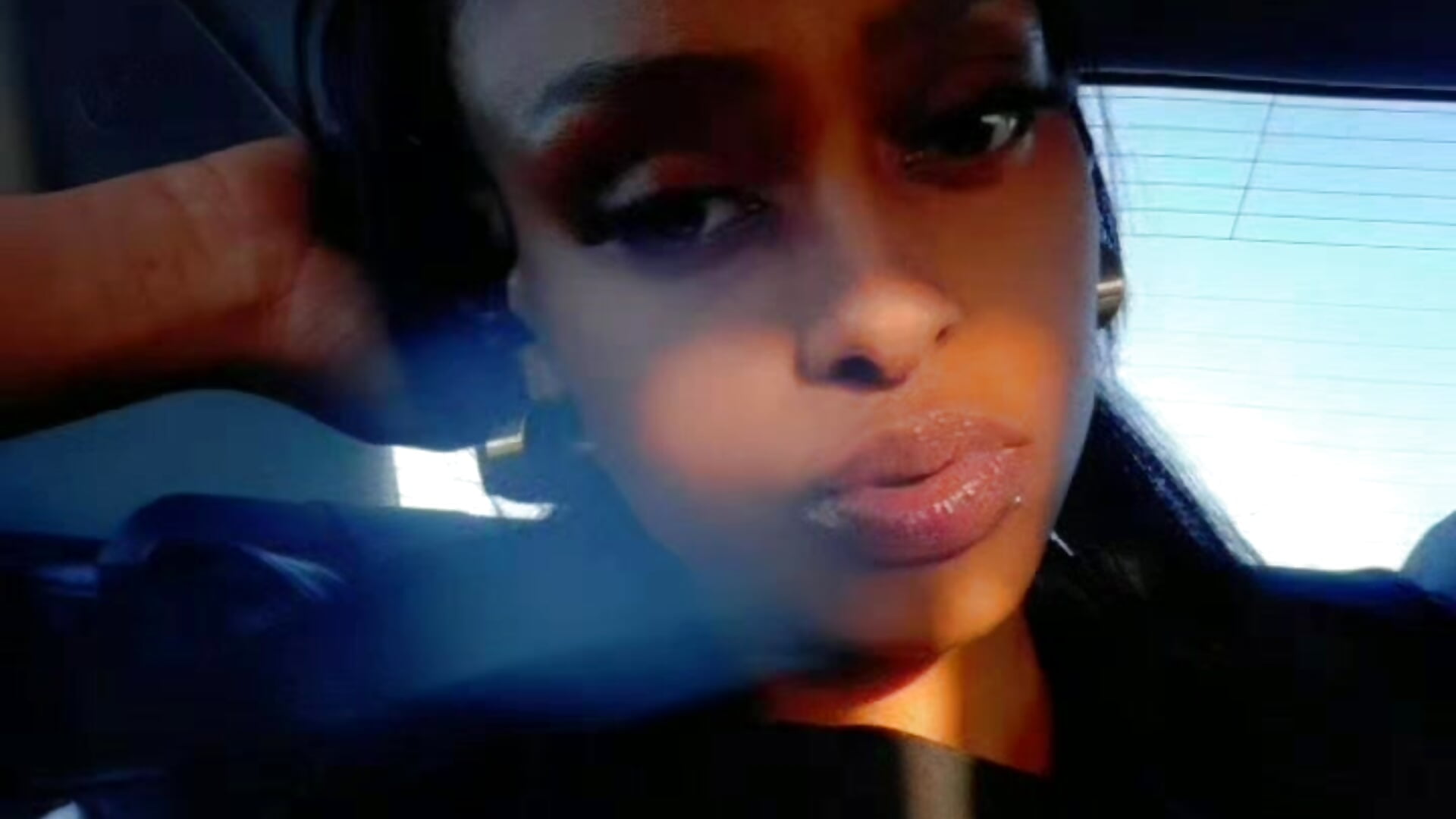 Pretty Face.. So come see more of me - Hazel_Dollxx 캠 모델의 동영상