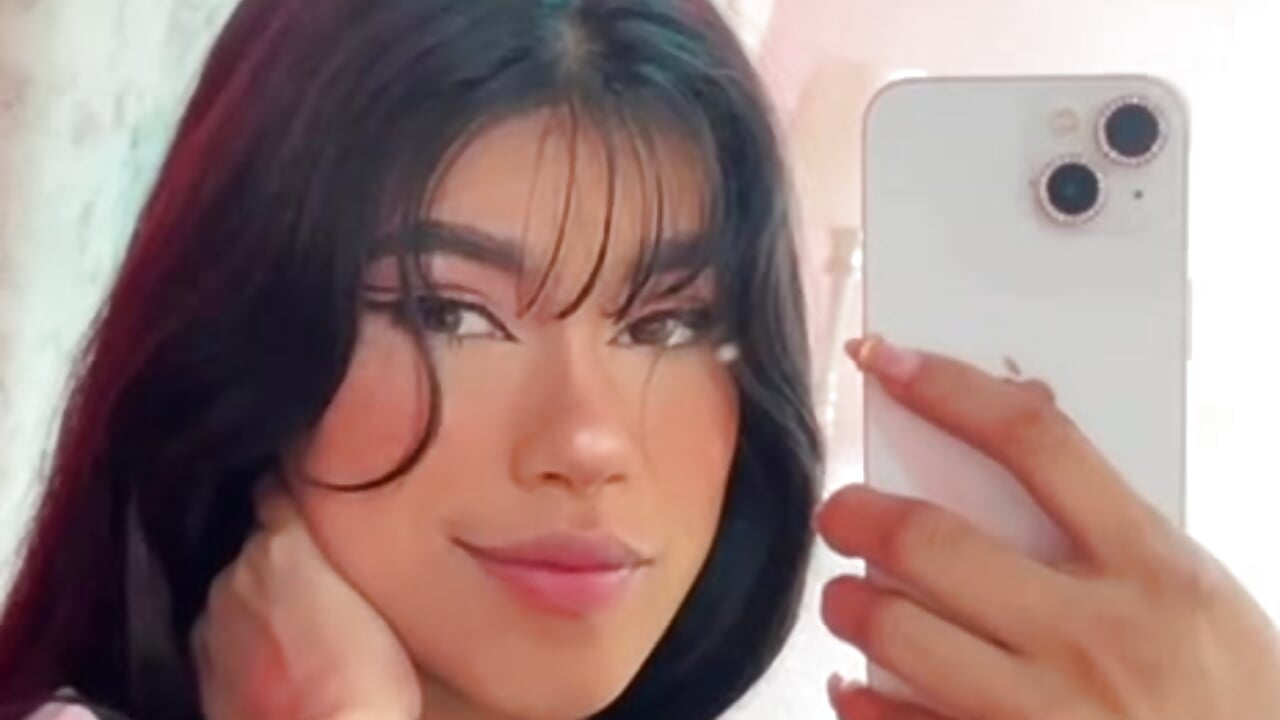 Not trying to impress — just being unforgettable. - clip cu ZafiraRose model videochat