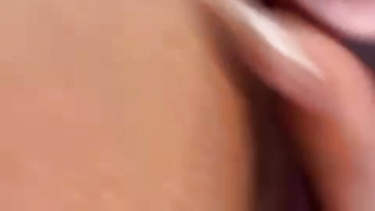 Every thrust makes my ass tremble harder for you. 💋 - vídeo de ZafiraRose modelo de câmara