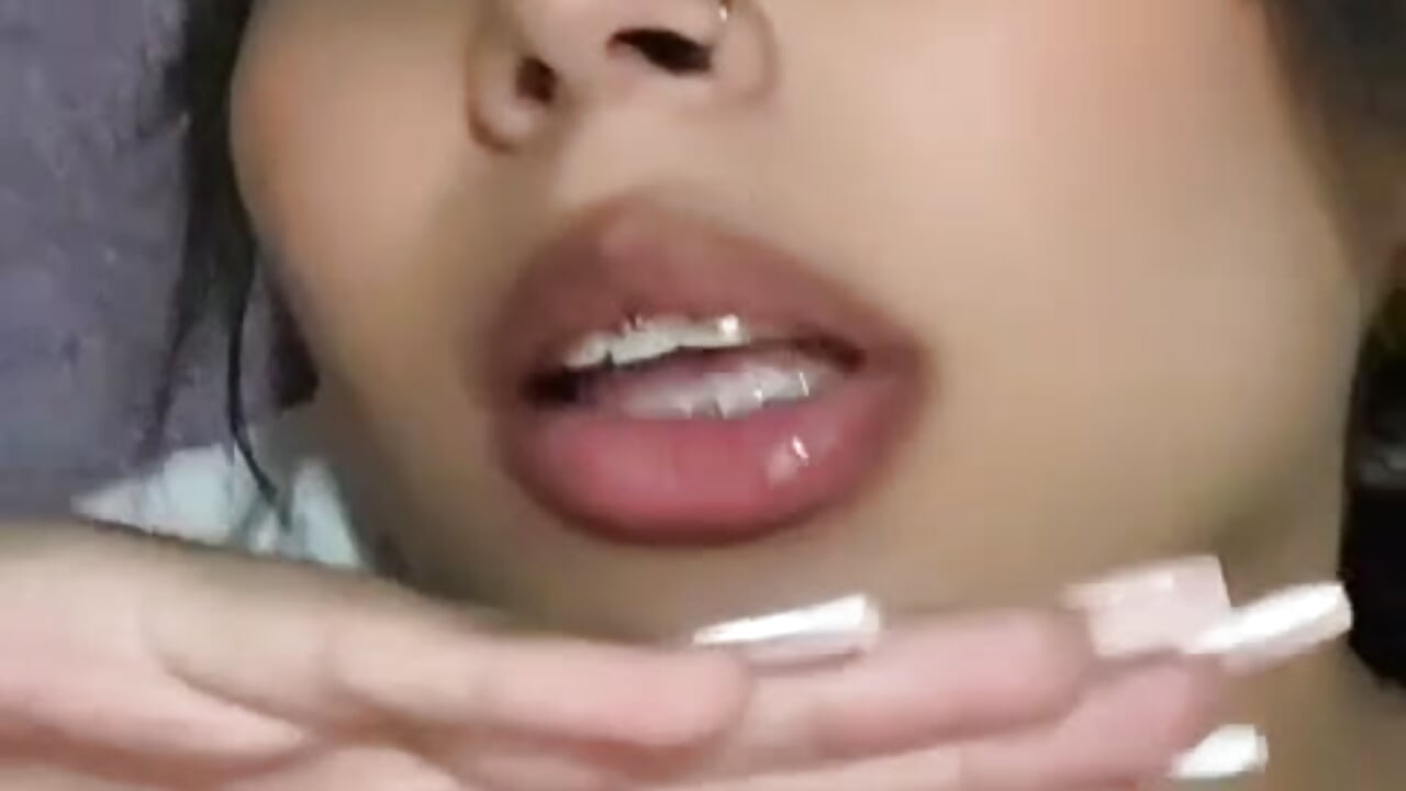 Piercing and cute body ♥ - video di rubyrouge__ modella di cam