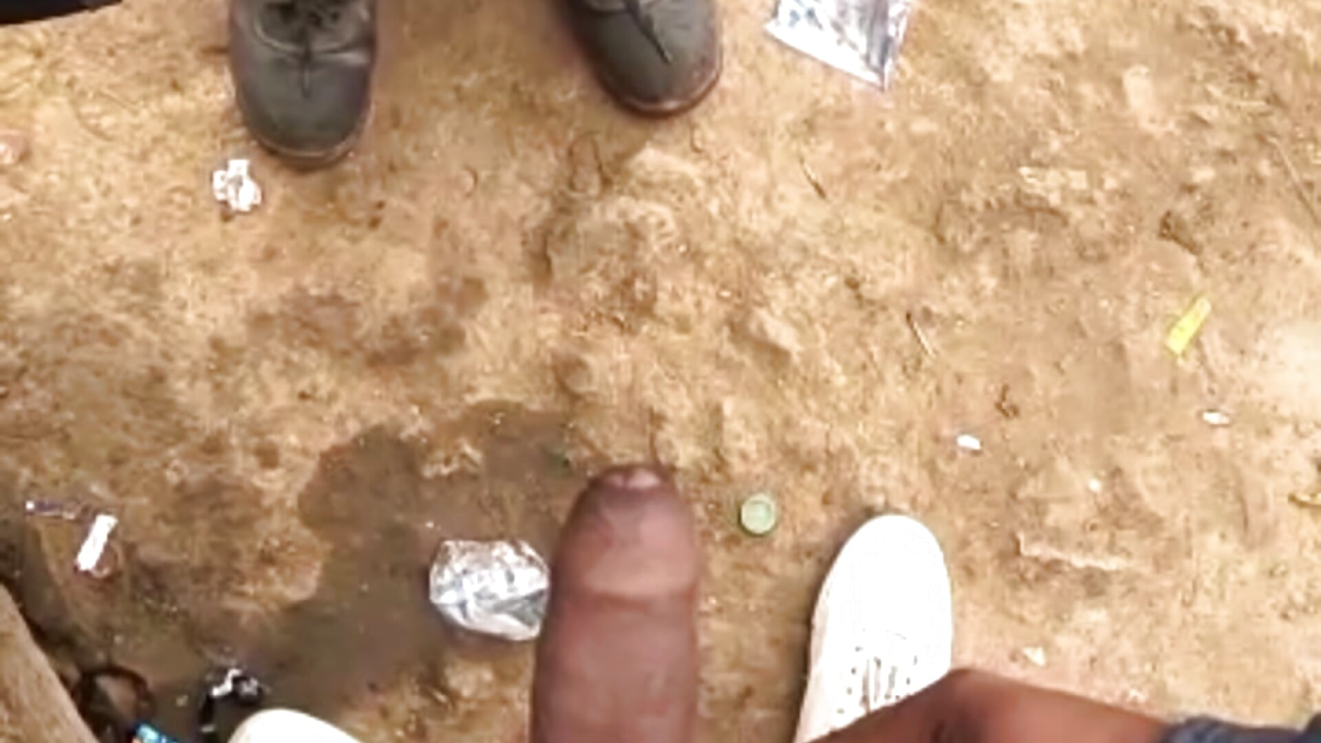 Stranger touching my cock in public - Vídeo de Outdoor_backup, modelo de vídeos