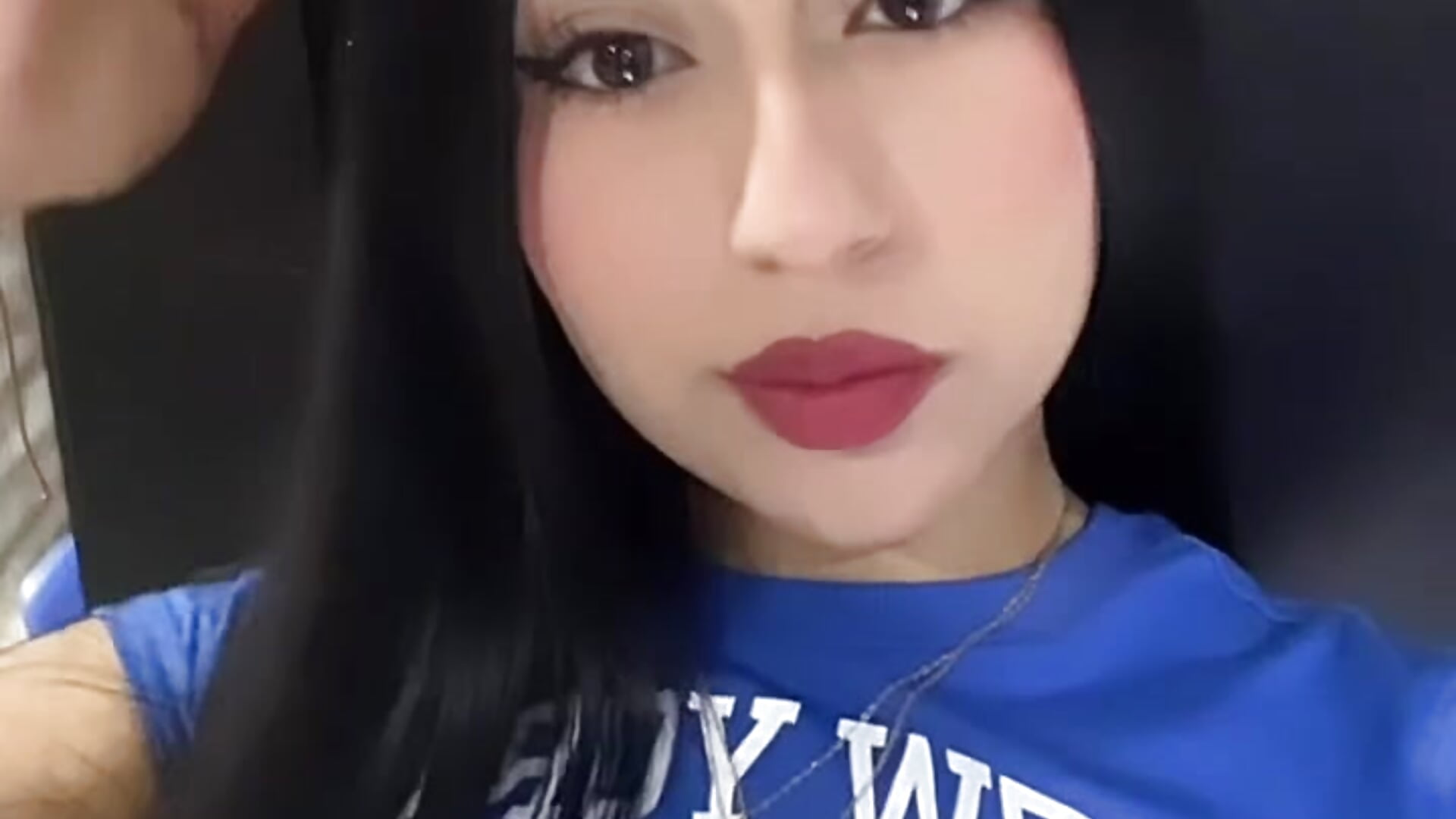 What color do you prefer?🥵🔥 - video oleh Violet_carson kamera model