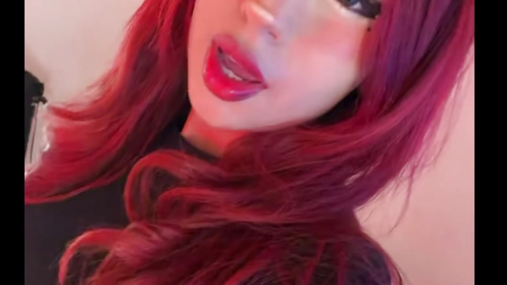THOSE EYES 😍❤️‍🔥 - vídeo de la modelo de cam Violet_carson