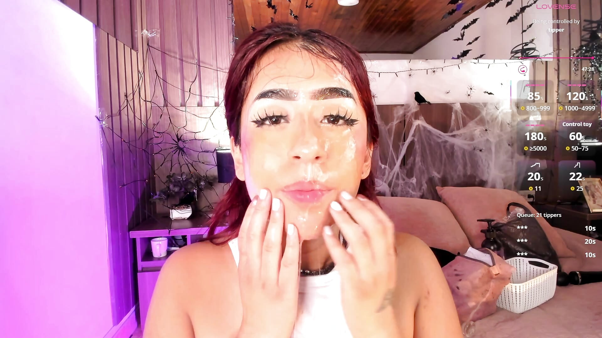 SALIVA ON MY FACE - video by Violet_carson cam model