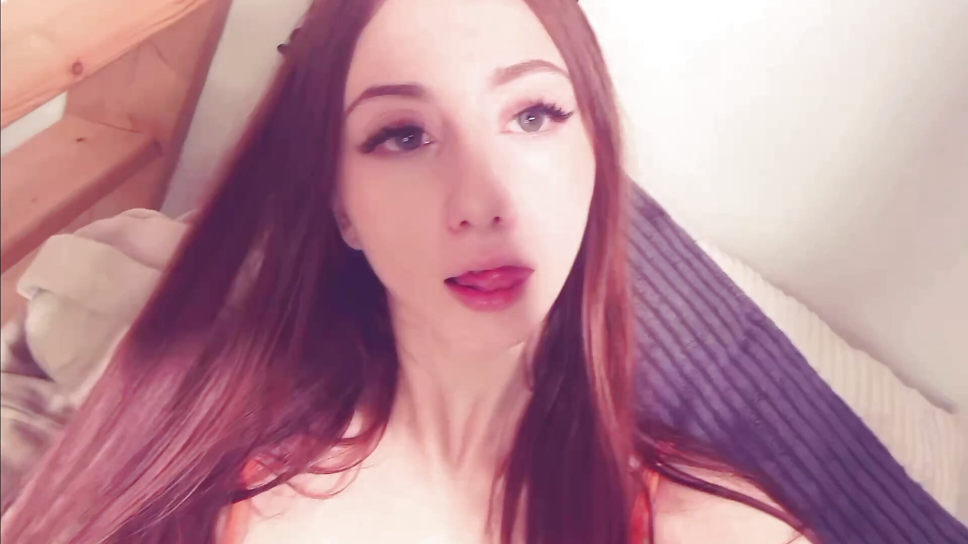 freezing body - video by AvrilLeMell cam model