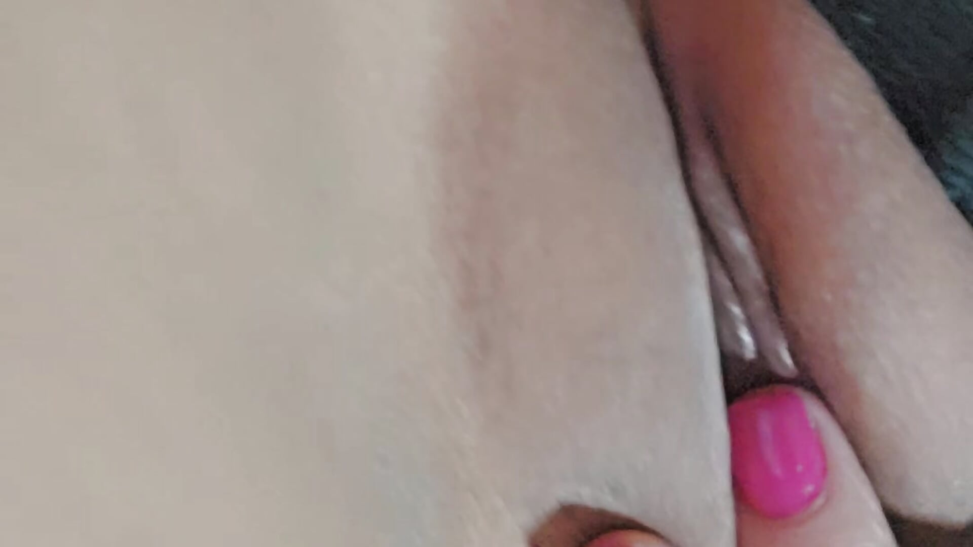 Saliva en mis tetas🤤y pussy mojadita🥵 - video by d4rk_sweet cam model