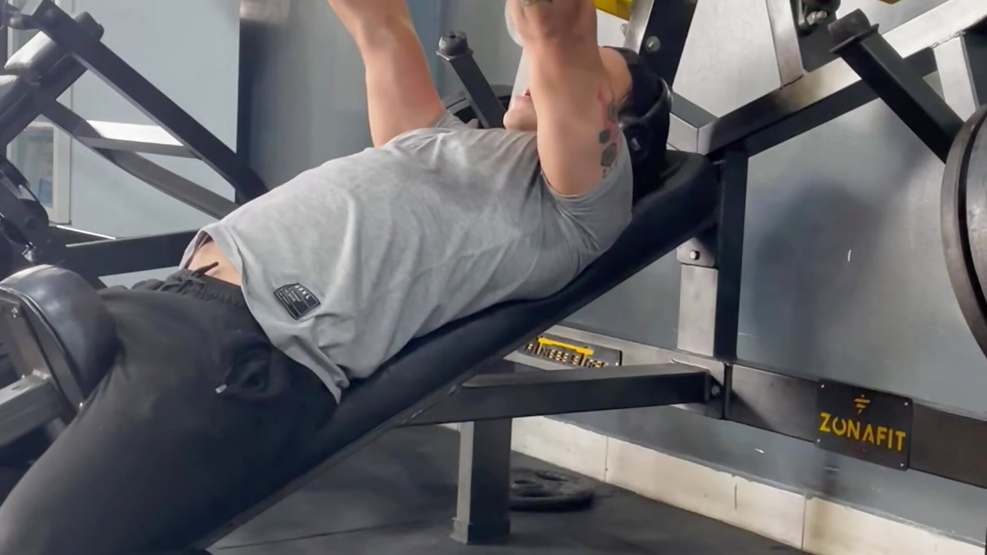 GYMRAT - The_amazing_Tyler adlı kamera modelinin videosu