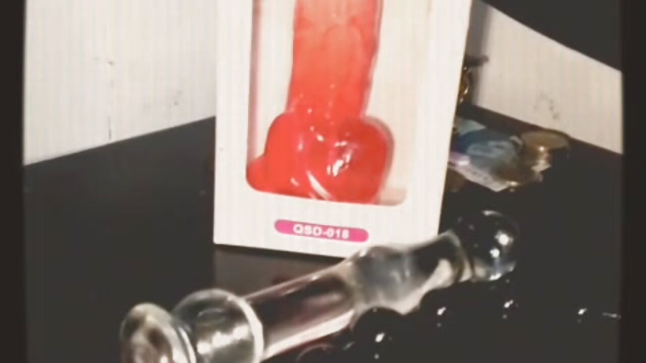 my toys - video di kata-gomez modella di cam