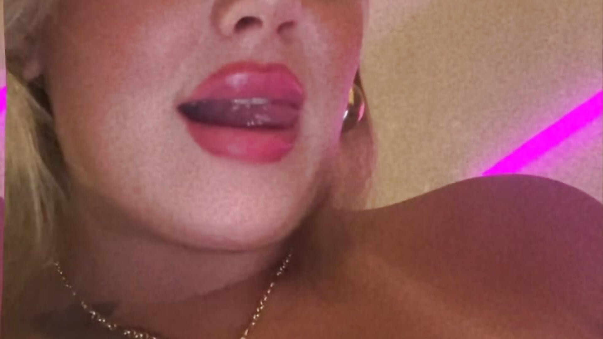 🫦🍒 - AureliaStar主播的视频