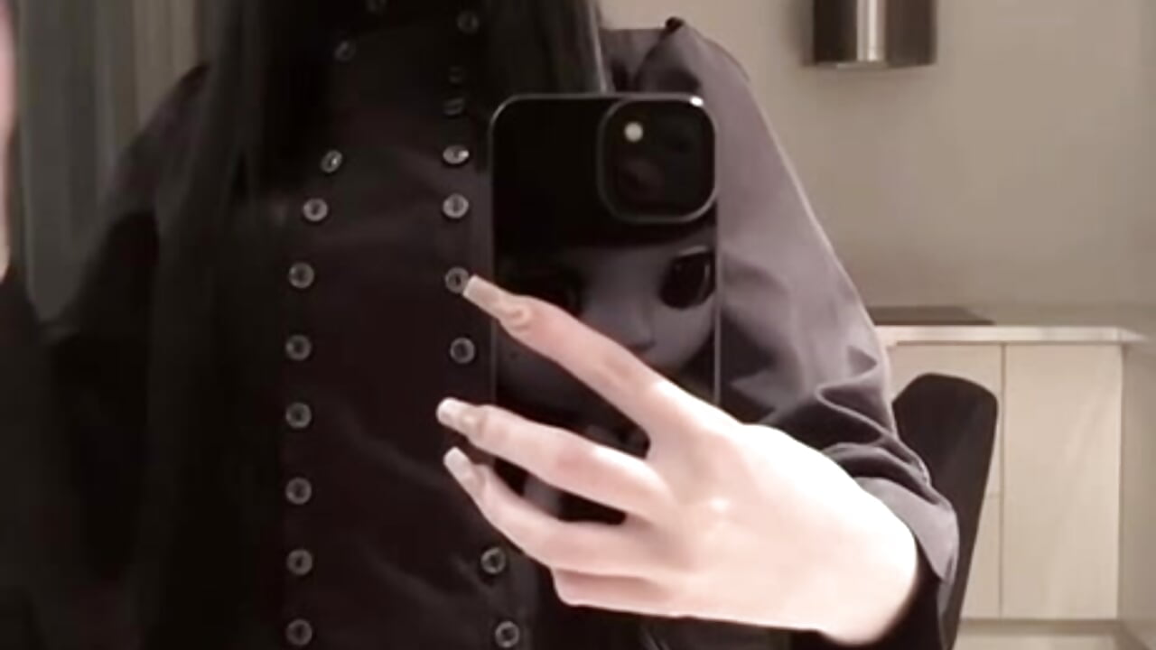 hi – video od webkamerové modelky VivianSweet_