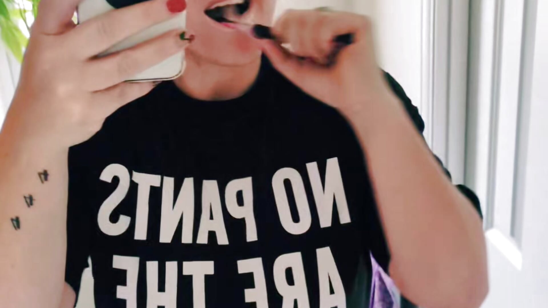 Good Morning 😘💋 — filmik Red_Fox_UK, modela(-lki) na kamerkach