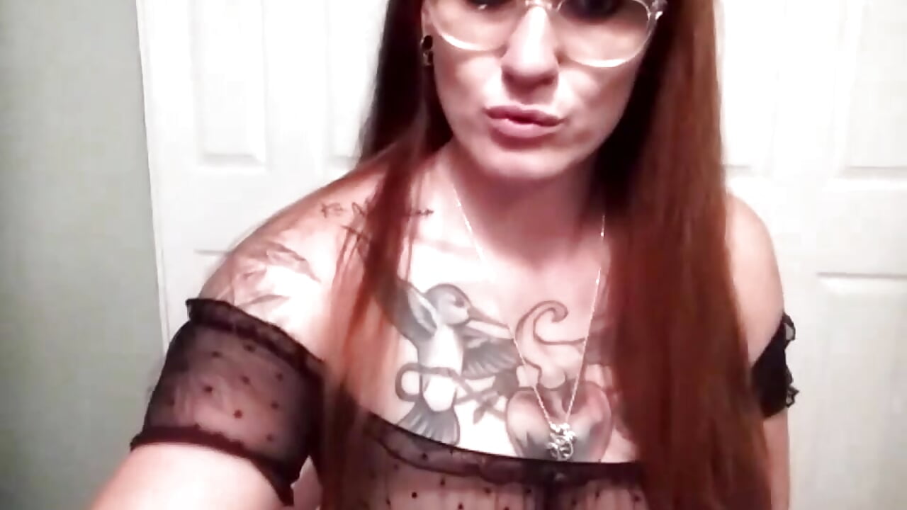 Spicy and sexy and a whole lot of Foxy 🦊🧡