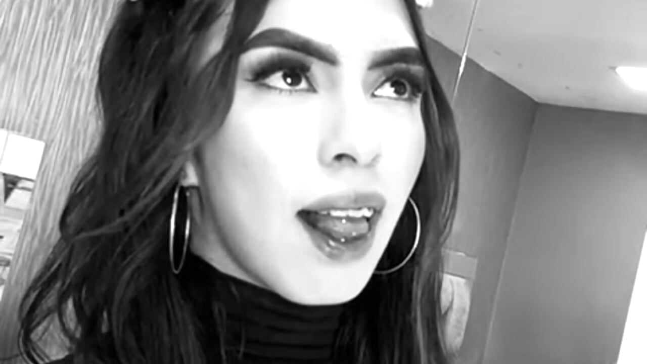 33 - video by rache_princess cam model