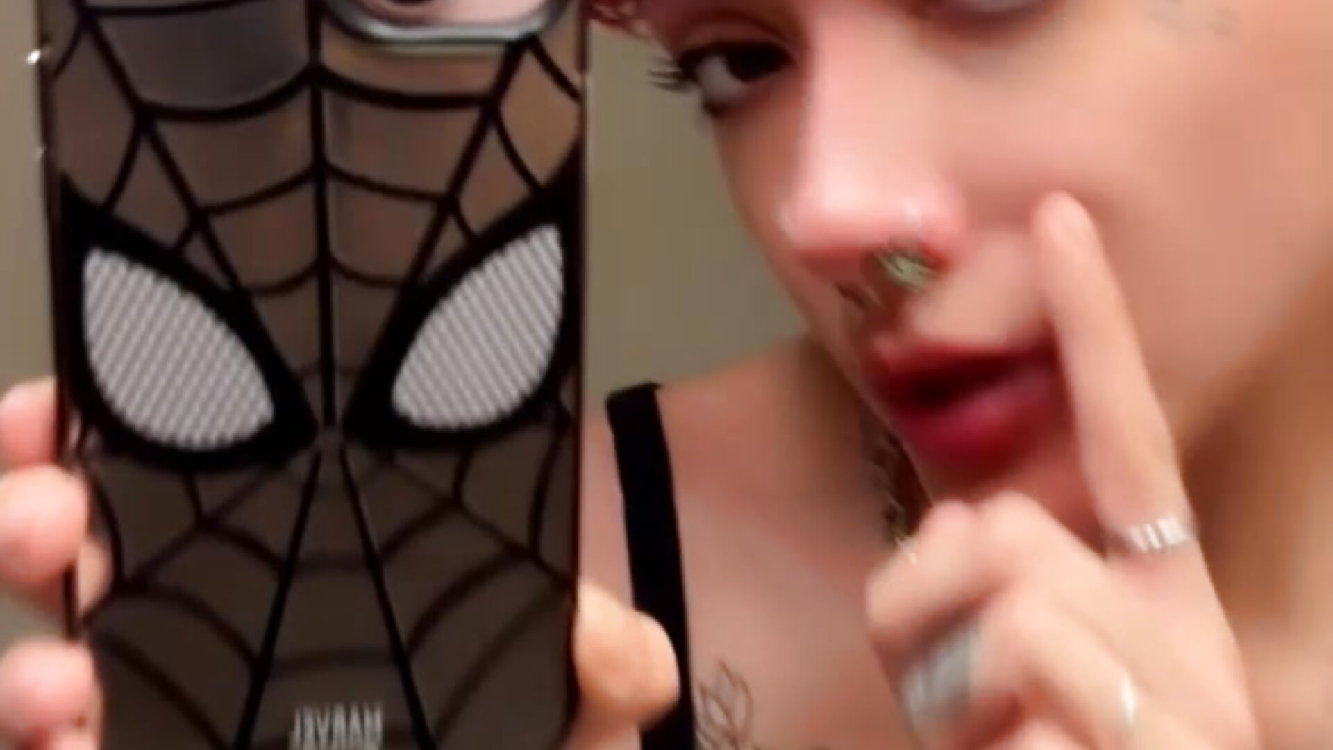 My cute little outfit ✨ - video by vaedathelegend cam model